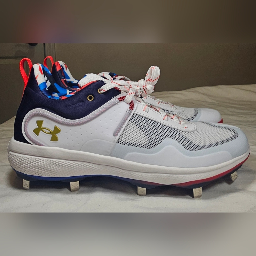 Under Armour Glyde MT USA Metal Softball Cleats Women's Size 11 Men's 9.5